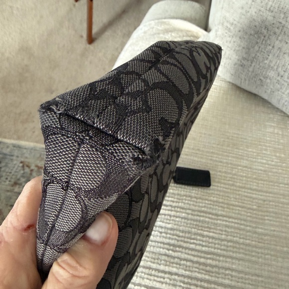 Coach Signature Canvas Black and Gray Messenger Crossbody Bag - Picture 7 of 11